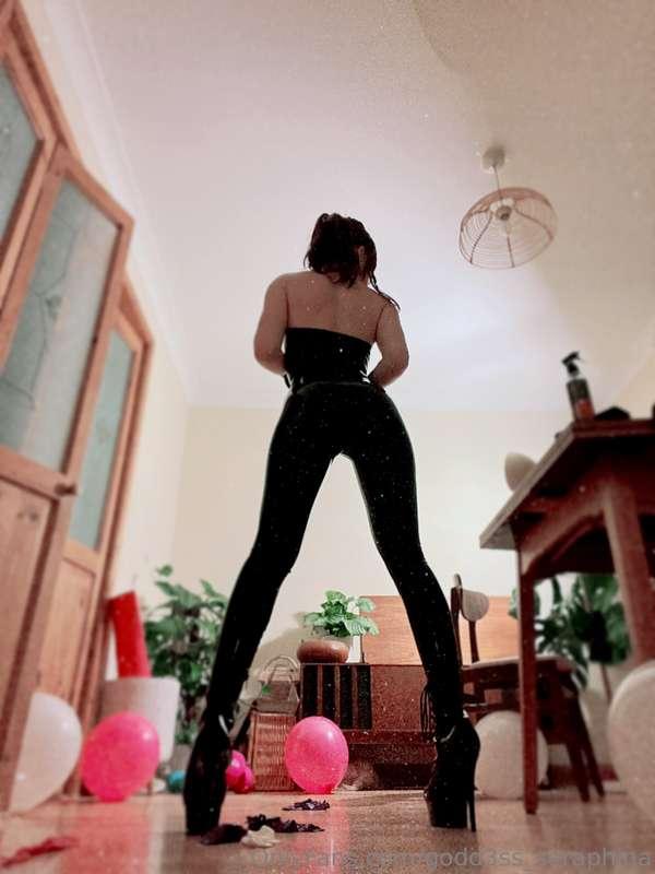 godd3ss_seraphina image #0