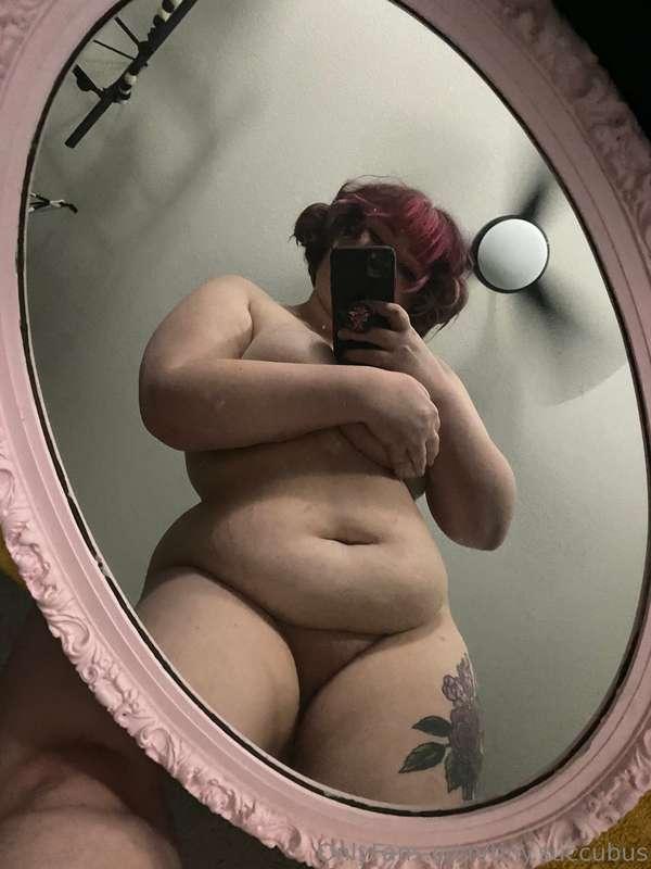 Here’s a cute little blooper video 🙈