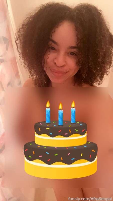 Birthday Senpai in her birthday suit 🎉💕

I’ve really just been taking my birthday weekend to focus on lil ol me and have as much fun as I can before having to go right back into work lol 🎉🎉🎉💕✨

#fyp #cutie #tease #petite #multiracial #messyhair #afro #curlyafro #twerk #jiggle #smallboobs #thickthighs #naturalhair #smile  #ass #tight #afro #fullnude  #ass #hairwash #shower #wethair #smile #birthdaygirl
