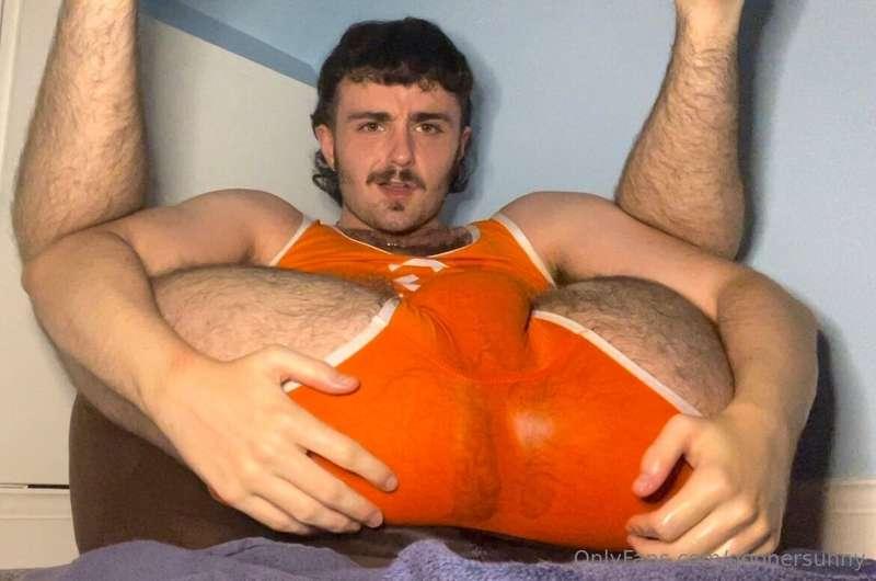 Pov you get a glimpse of my sweaty bussy in the big match 🤼‍..