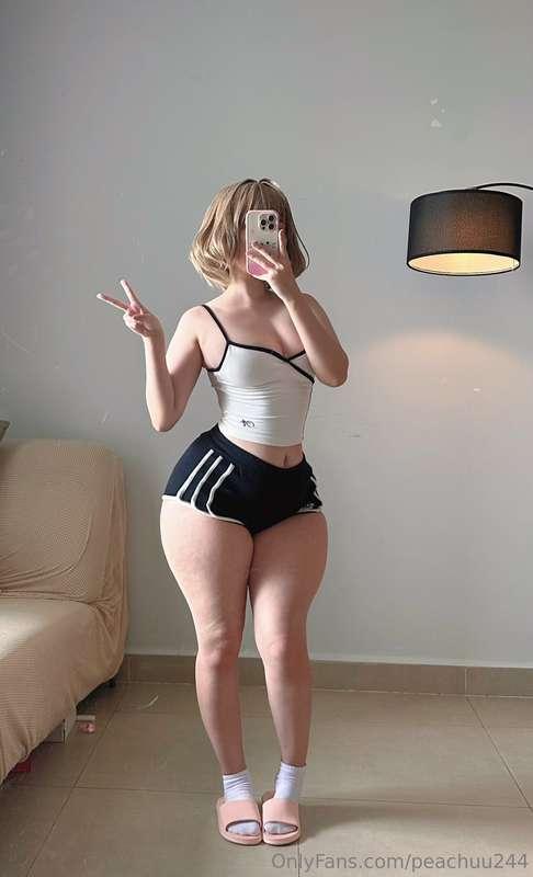 Anis casual ☀️ How do I look Commander? Wanna work out with ..