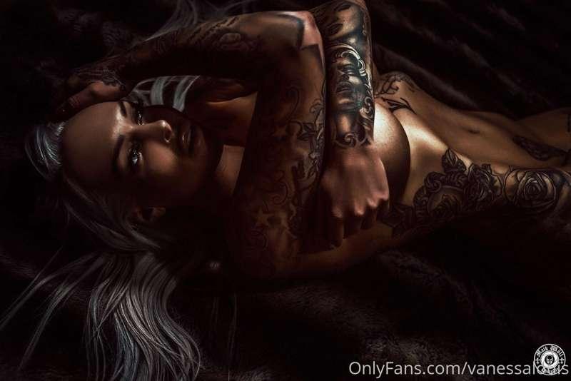 Any plans for the weekend, babes?💞
Who’d like to better know..