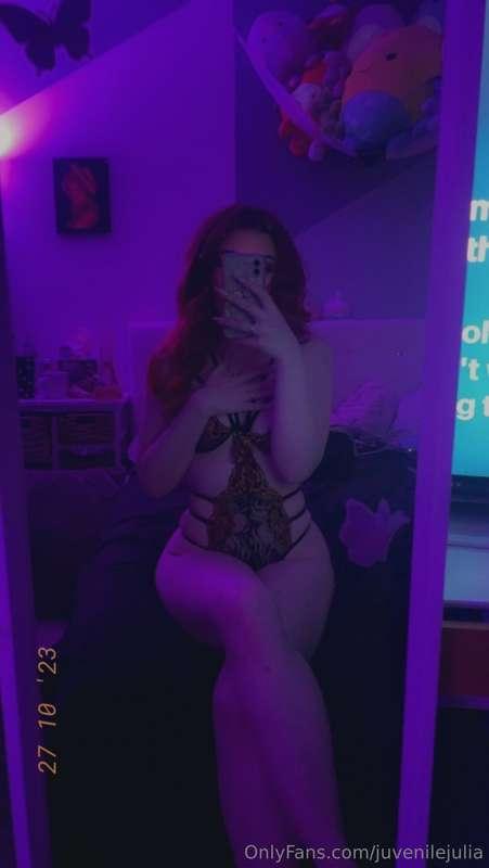 juvenilejulia image #1