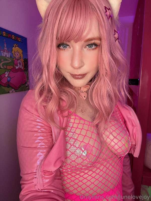 Pink girl is back~