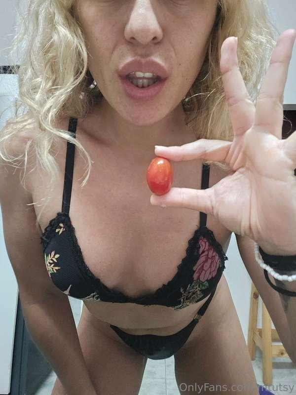  Will your cock be bigger than this? 