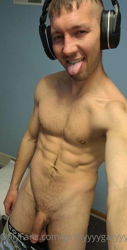 Got a little horny before bedtime(;