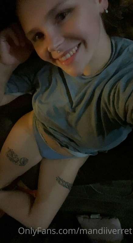 Nothing like an oversized t-shirt to sleep in! 🤗 what do you..