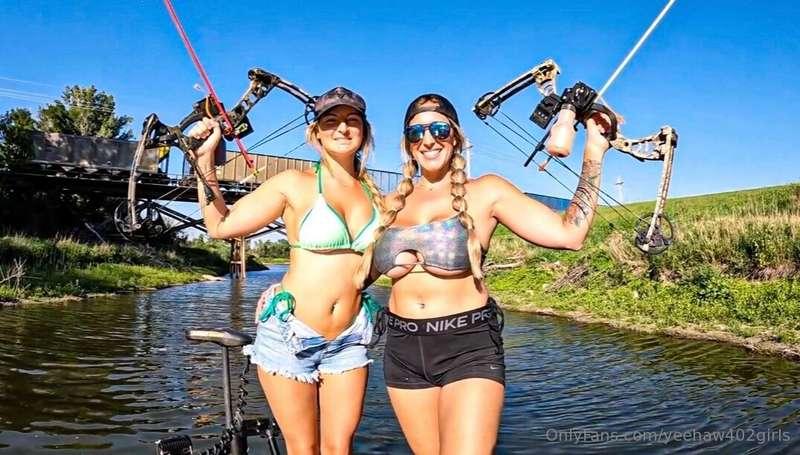 New Bowfishing video is up on YouTube with @classytxbabe 🏹 🐟..