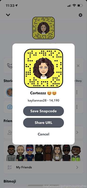 Come follow this hot babe 🥵
She has content that follows alm..