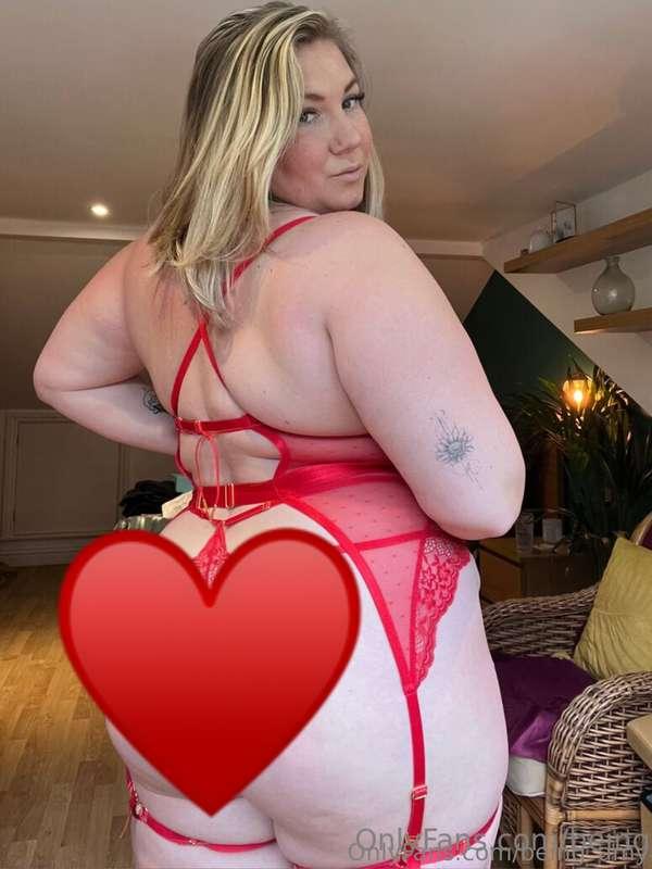I don't like to tease..... well maybe I do... who wants this..
