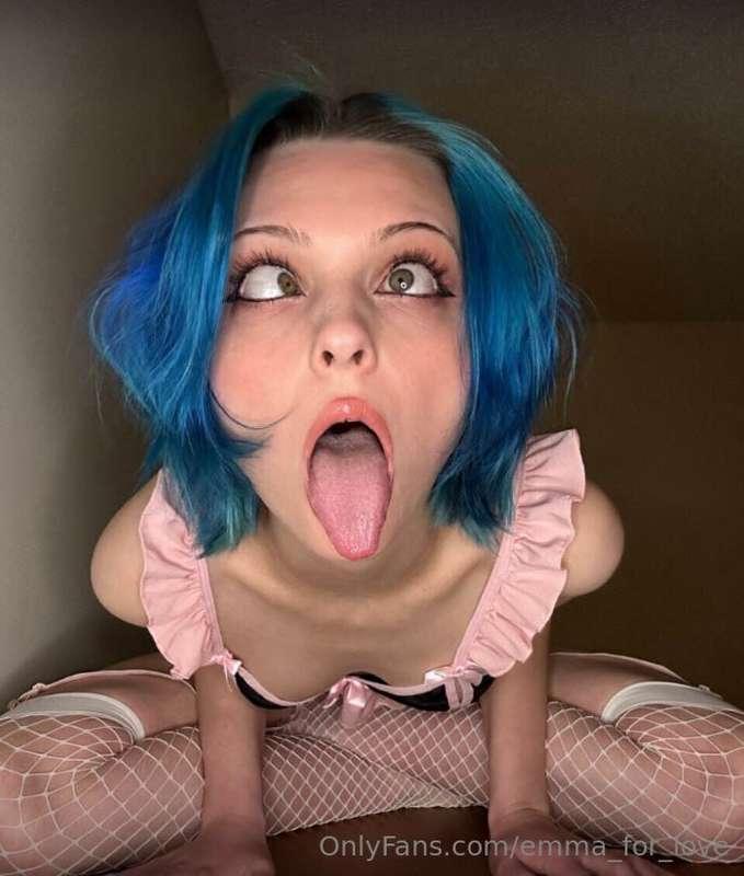 This https://onlyfans.com/lavinakawaii/c2 has something to s..