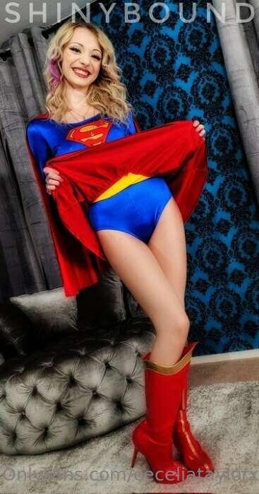 Superwoman cosplay from my shoot today ❤️