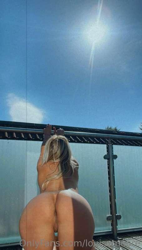 What sunny days are made for ☀️💦