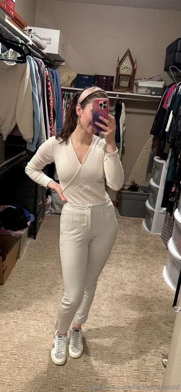 Not my favorite outfit but still slaying and would outrun yo..