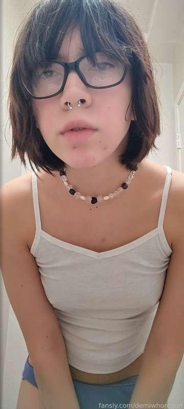 Strange how panties make me feel cute af 🤭