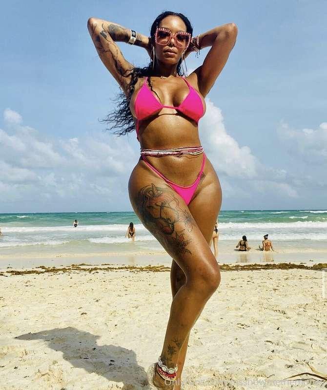 I need someone to help me with getting enough Vitamin D🍆💦
