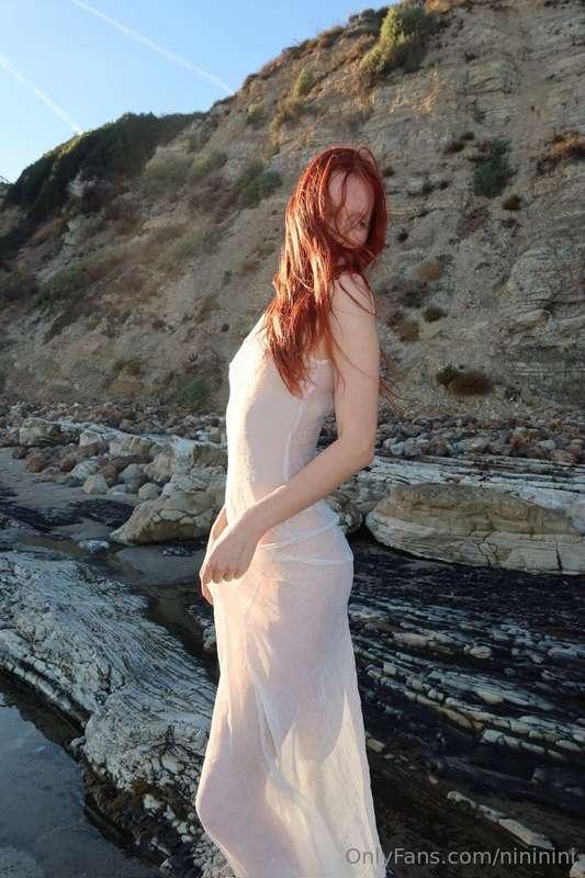 soaking in the ocean tenderness 🌸