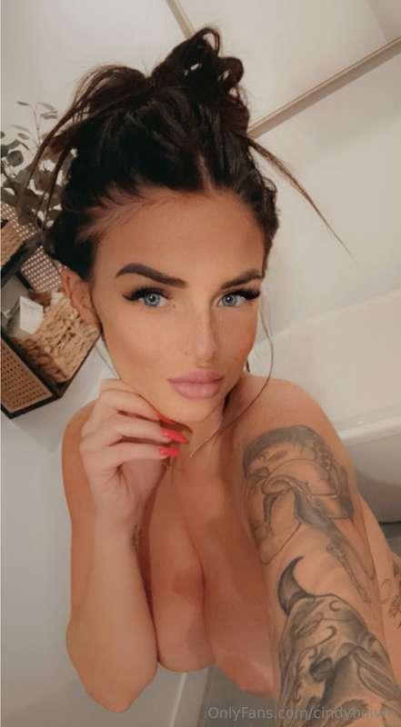 Bon matin babe, passe en prive 💋