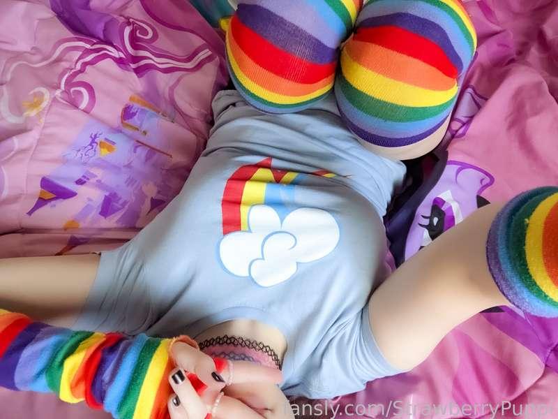 strawberrypuppi image #3