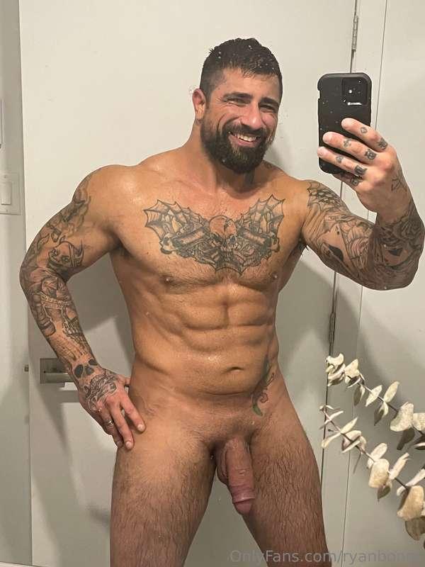 A little trouble for your timeline—bet you can’t look away. ..