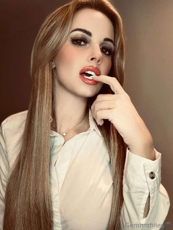 Taste me?😋 Send tip for a surprise💦
