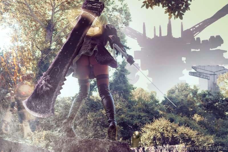 The best part of Nier: Automata - Looking up 2B's dress 😏