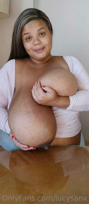 lucysanx image #3