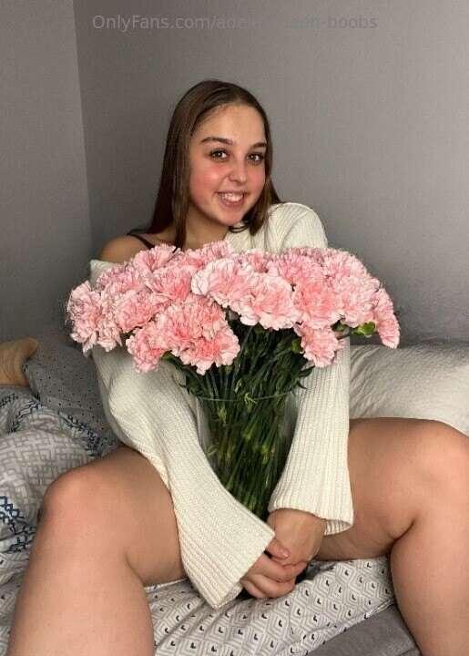 I absolutely love flowers🥰😍
