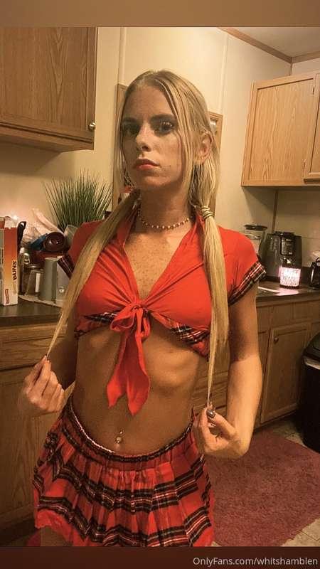 Come teach me something babe