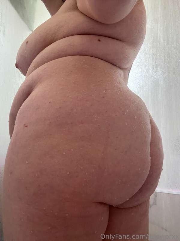 Have you ever fantasised about fucking me in the shower? 