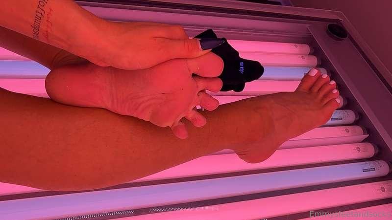 emmyfeetandsocks image #0