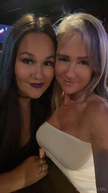 STUFFING my face with my bestie after the hurricane!!@violet..