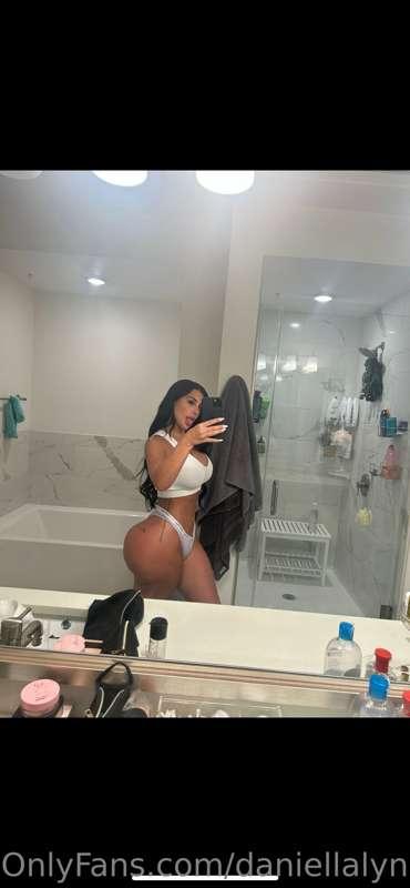 tip this post 20$ for a twerk video in these panties