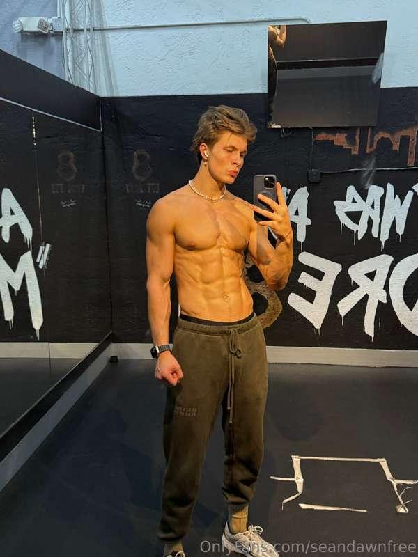 Todays workout; Hit me