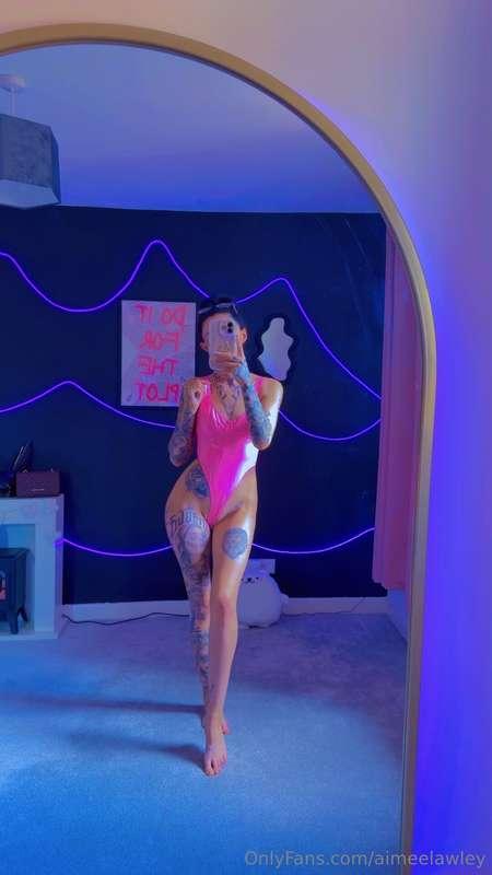 Do you like the latex? 💖
