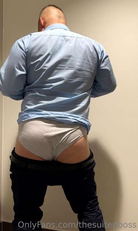 thesuitedboss image #2