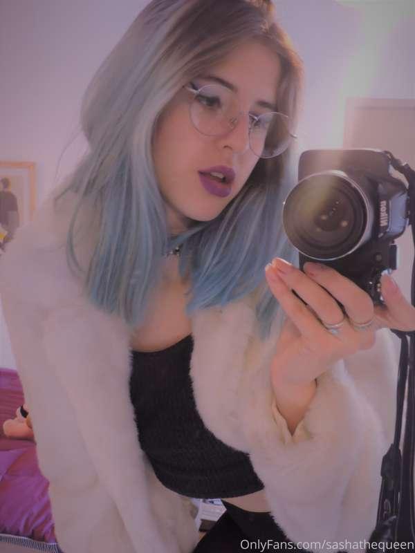 okey allright im horny come here so i can treat you like s**..