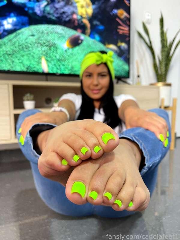 canelafeet1 image #0