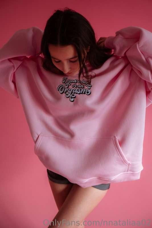 pink girl💕
I need a hug or an orgasm🙊
for kinkylovers brand
..