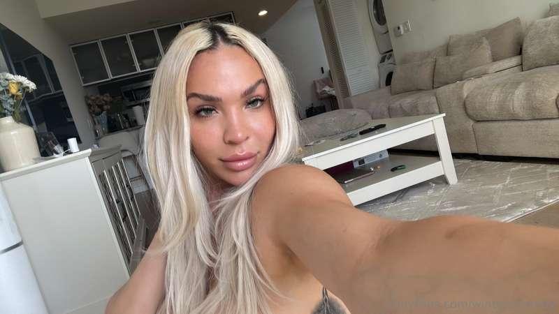 Just filmed a 15 minute naked ab workout routine🥵 Let me kno..