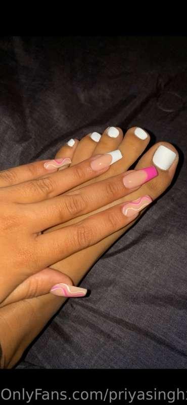 I love a fresh mani pedi 💕