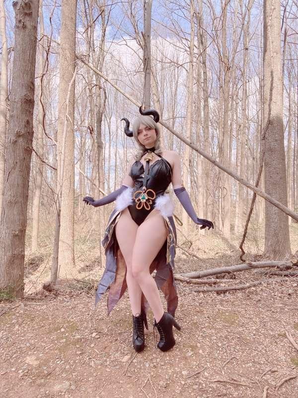 Dark ganyu cosplay