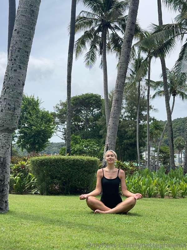 Feel peace and tranquility with me in this crazy world😊🌎🤪