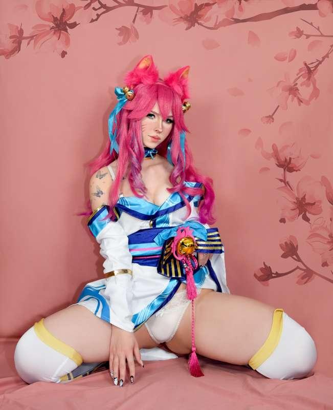 Spirit Blossom Ahri Cosplay
