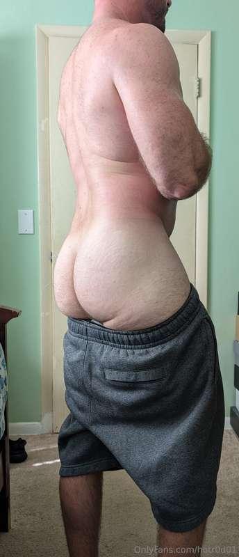 Booty out