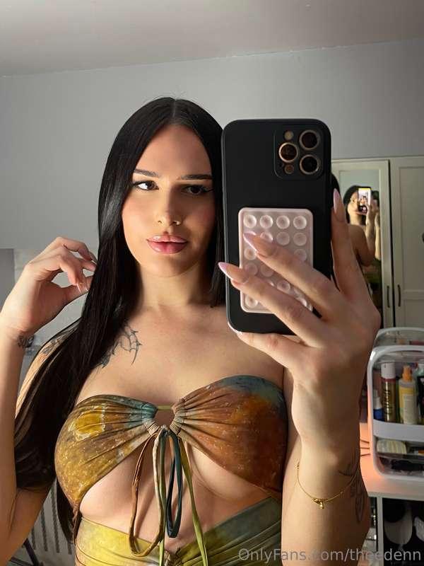 Do my tits look good in this?🤭