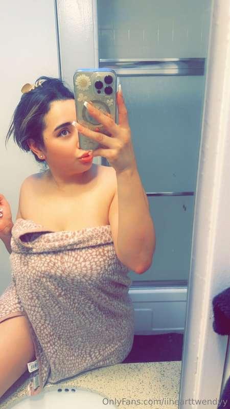 Tip to shower with me daddy 🥵🥵