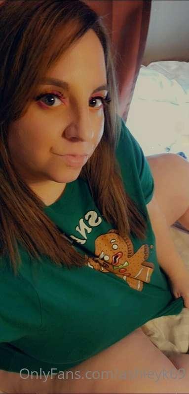 I get off to dirty thoughts of you 💛😈