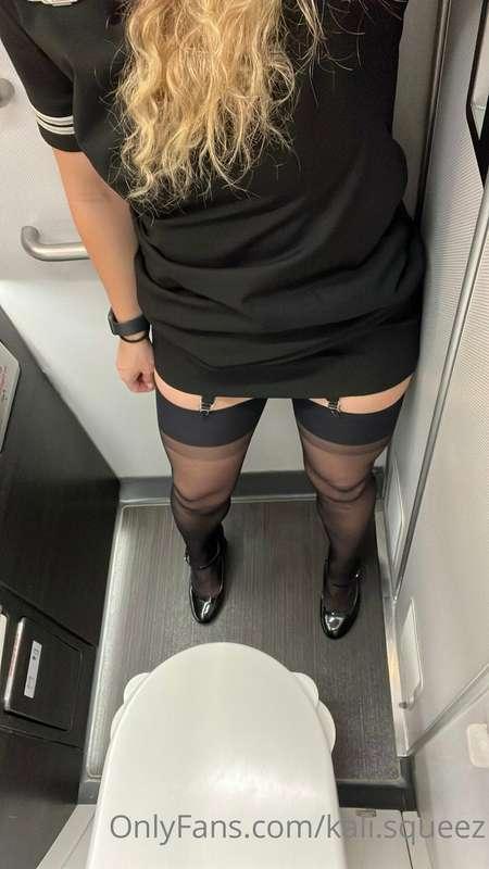 Thigh High Thursday, lovelies. Who’s buying coffee for my re..