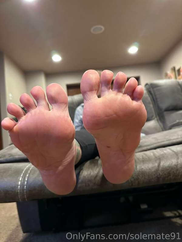 Making room for your tongue… 🥵